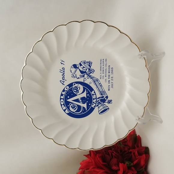 NASA Apollo 11 Men on the Moon Commemorative Salad Plate - Picture 1 of 16